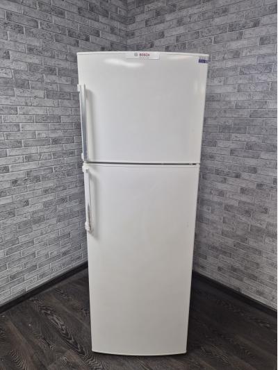 Холодильник BOSCH KDN30X00